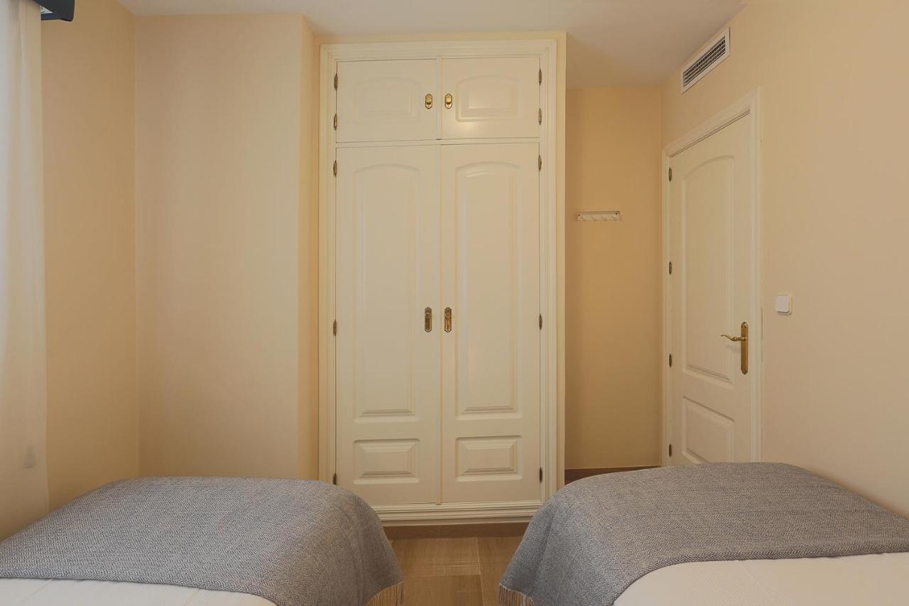 Apartamento Epicenter Sevilla Exterior foto